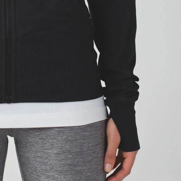 Lululemon In Flux Black Reversible Athletic Jacket - Picture 4 of 15